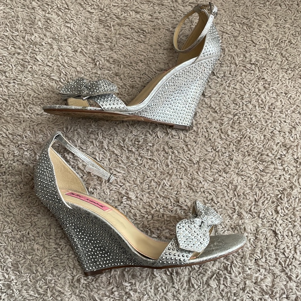 Betsey Johnson wedge dress shoes - Picture 6 of 6